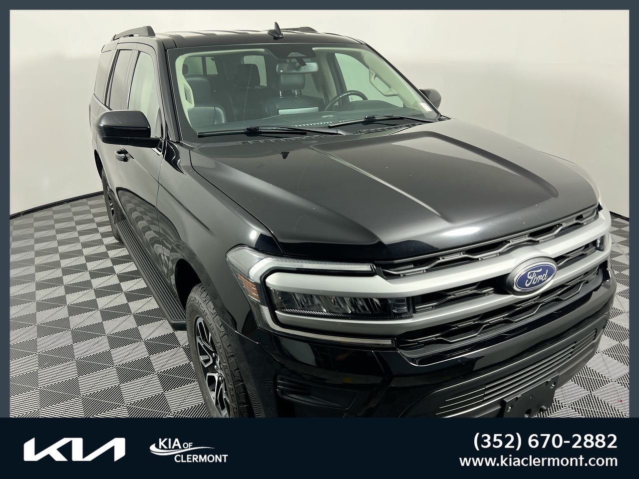 Used 2024 Ford Expedition XLT