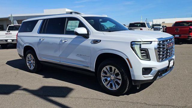 New 2026 GMC Yukon XL Denali w/ Sun & Power Step Package AWD/4WD image 2