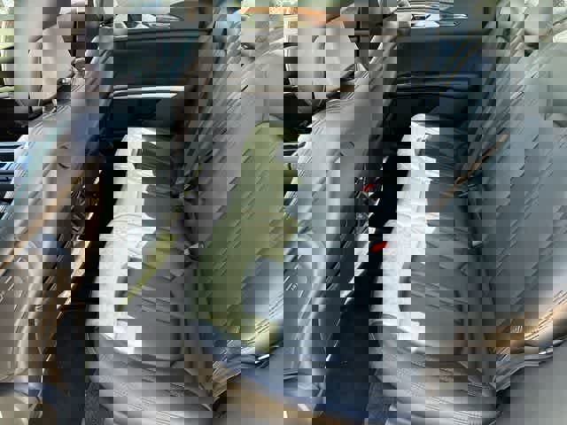 Used 2016 Lincoln MKZ Hybrid image 5