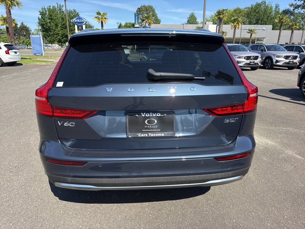 Used 2026 Volvo V60 B5 Cross Country Ultra AWD/4WD image 6