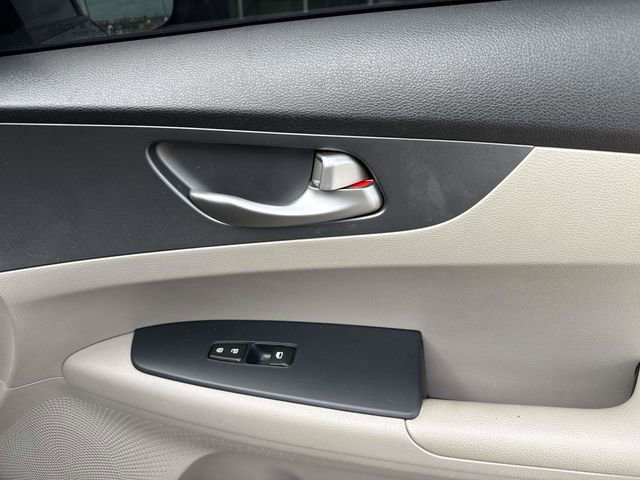 Used 2021 Kia Forte LXS image 26