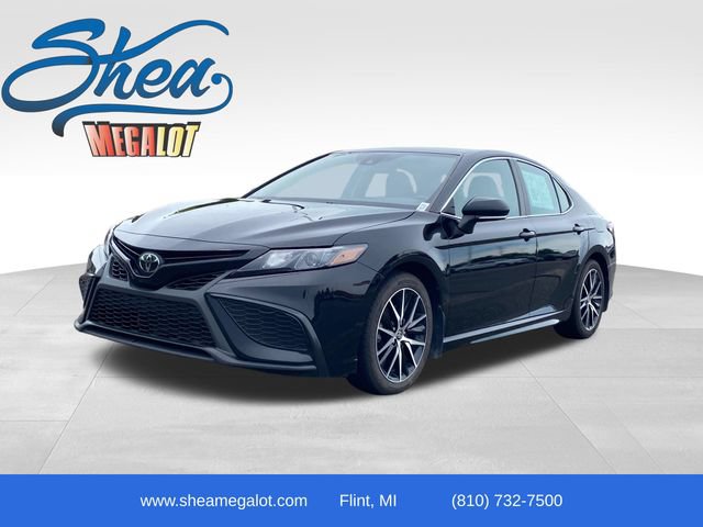 Used 2023 Toyota Camry SE