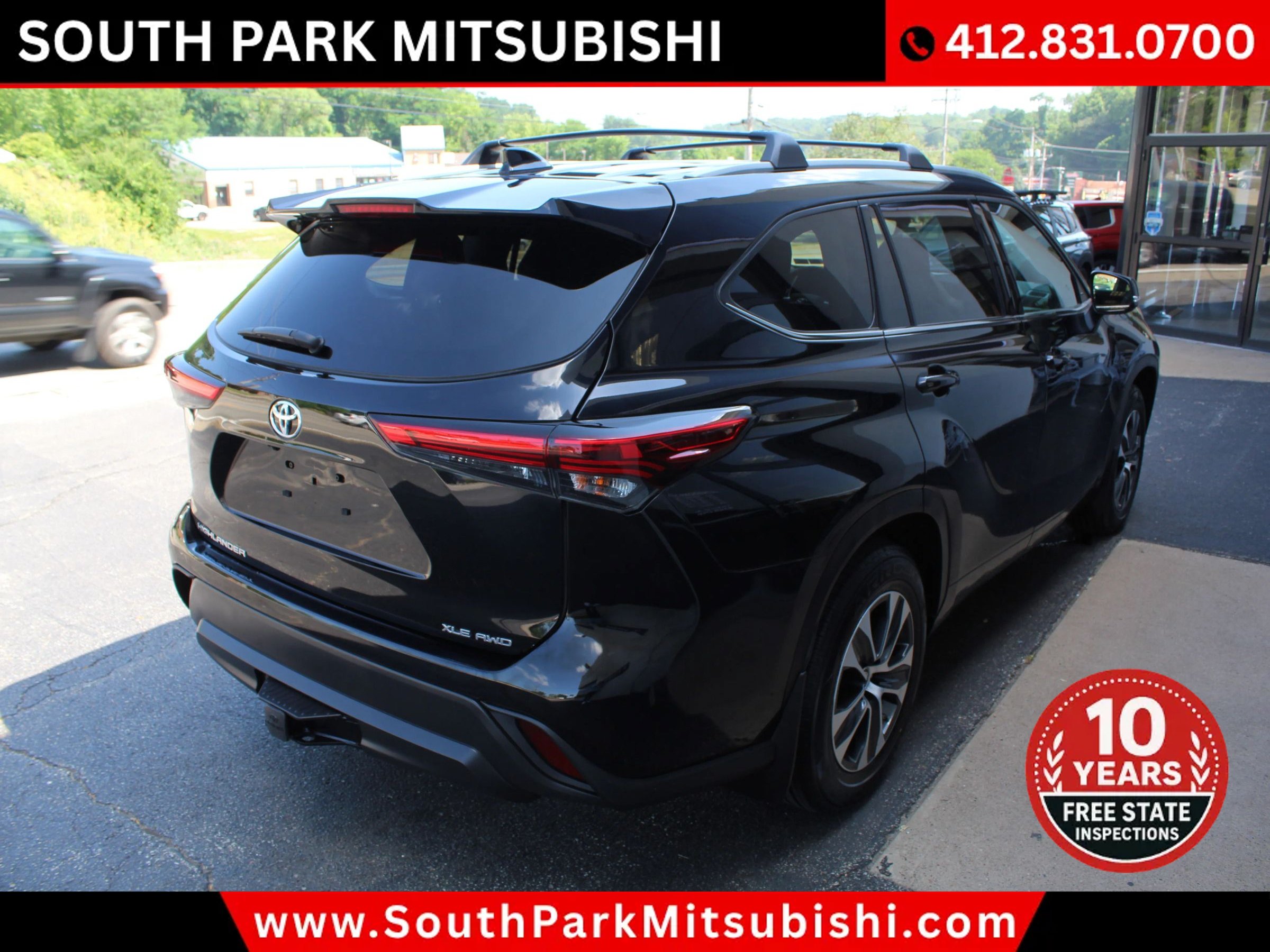 Used 2022 Toyota Highlander XLE AWD/4WD image 9