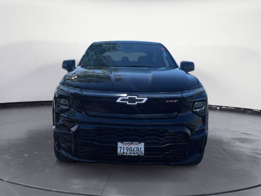 Used 2024 Chevrolet Silverado EV RST image 2