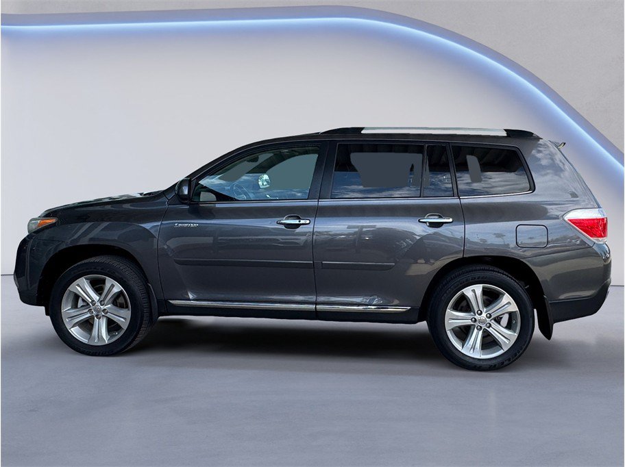 Used 2013 Toyota Highlander Limited FWD image 3