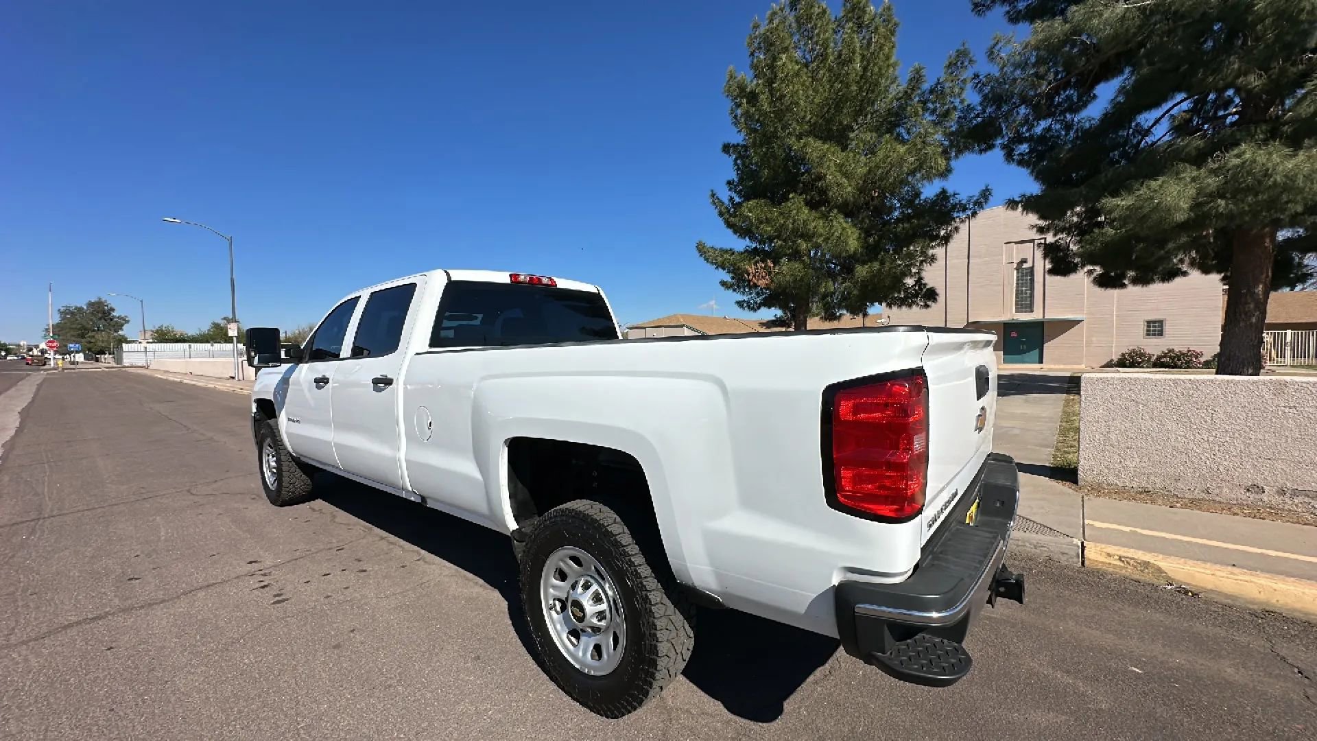 Used 2018 Chevrolet Silverado 3500 W/T image 2