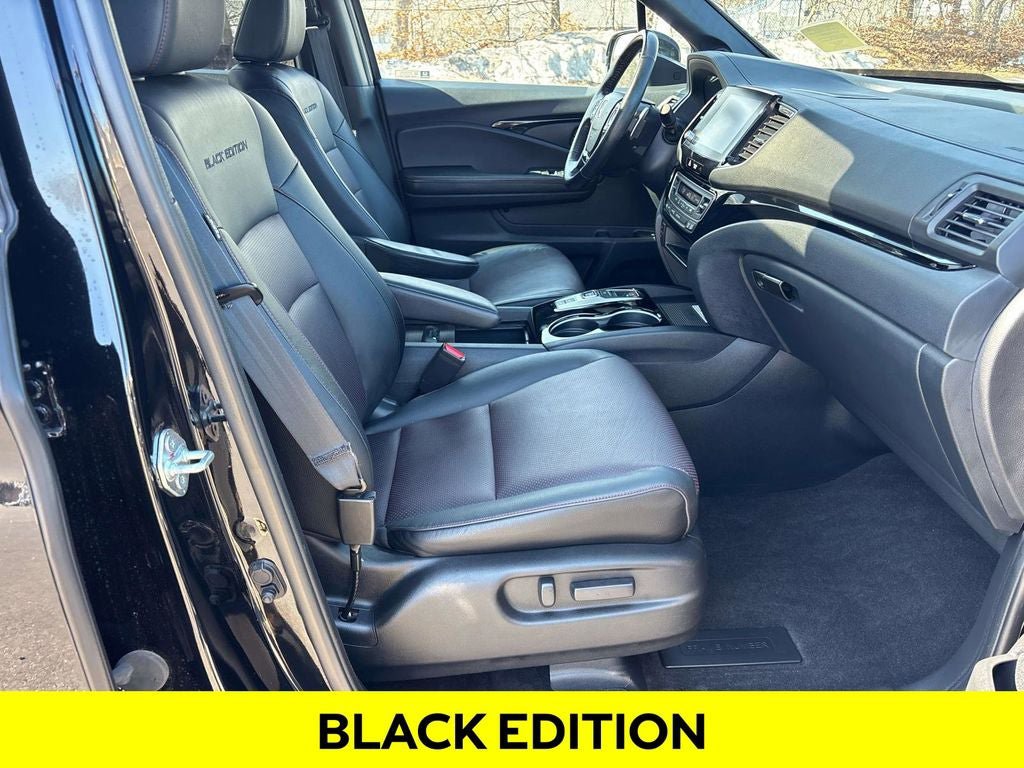 Used 2023 Honda Ridgeline Black Edition image 17