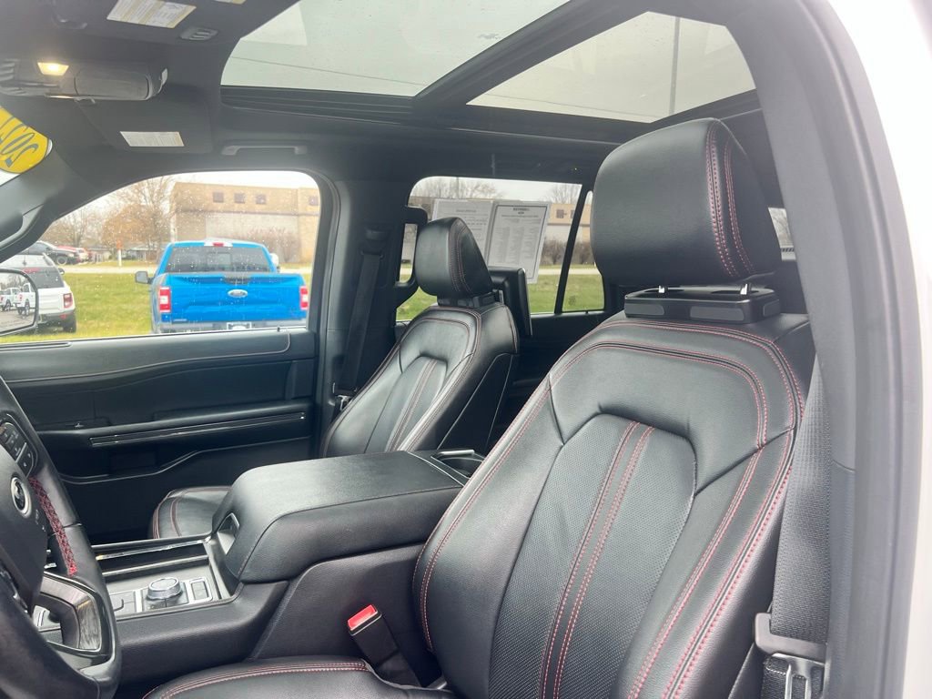 Used 2022 Ford Expedition Max Limited image 7