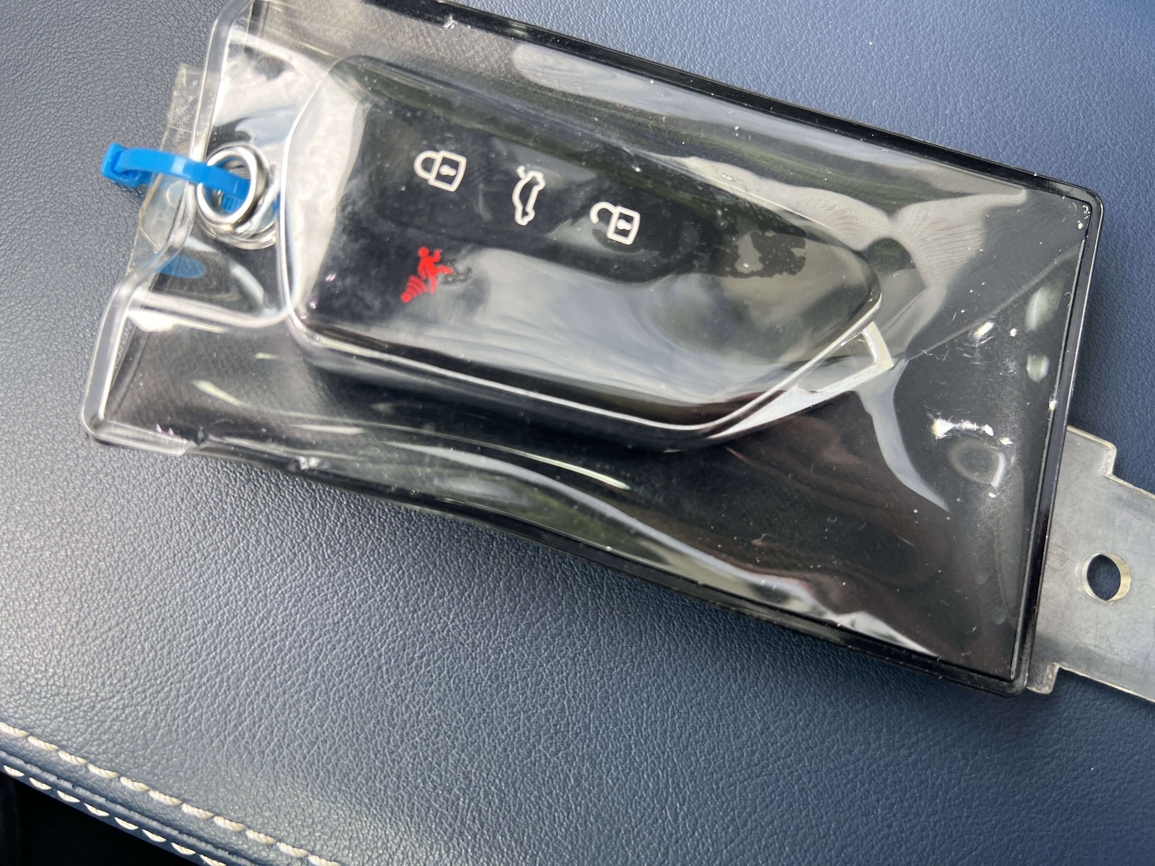 Used 2025 Volkswagen ID.4 Pro S RWD image 33