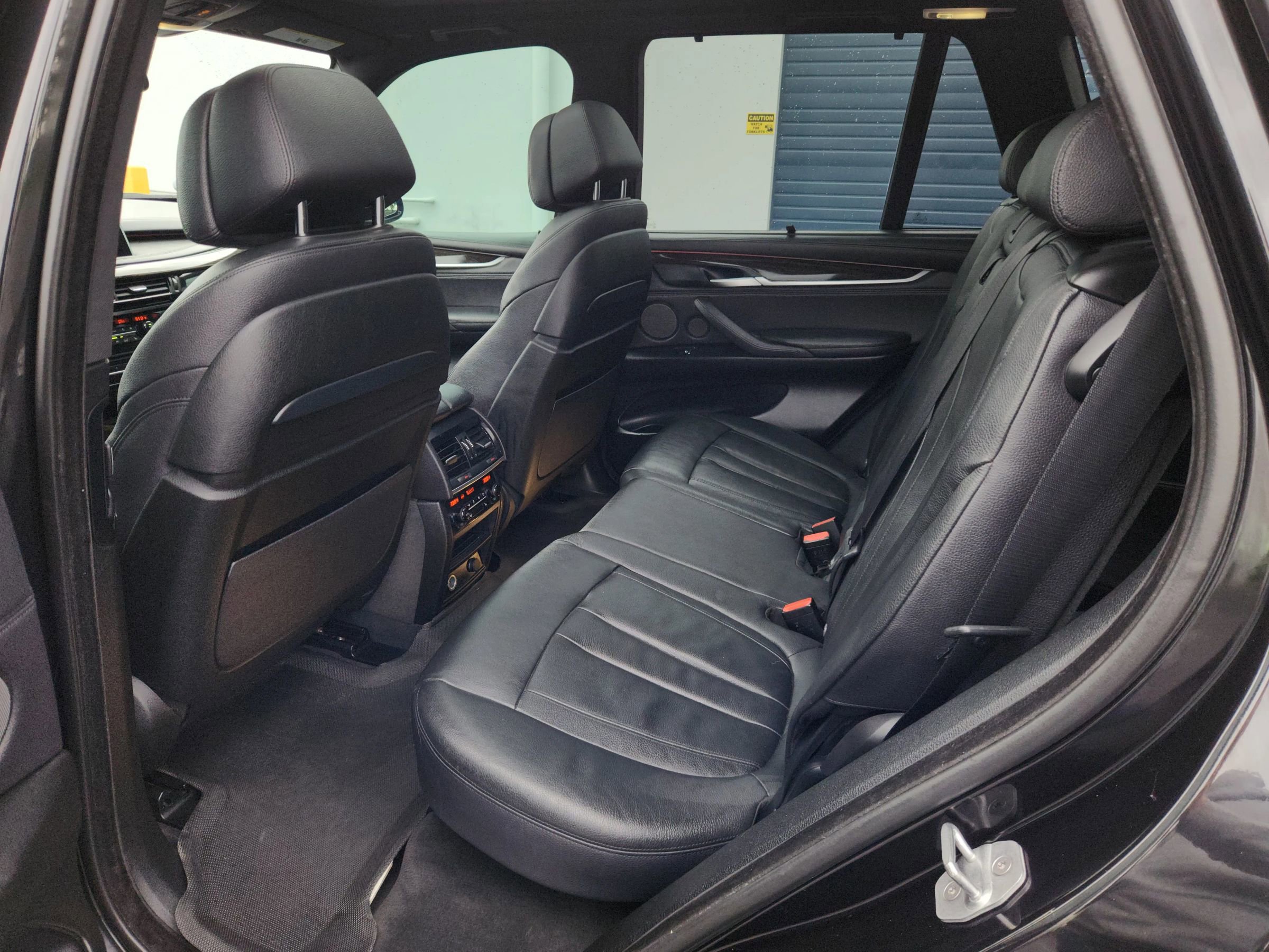 Used 2016 BMW X5 xDrive50i w/ M Sport AWD/4WD image 18
