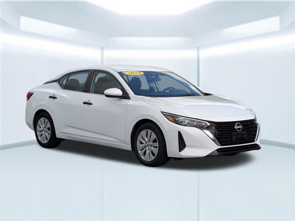 Used 2024 Nissan Sentra S image 10