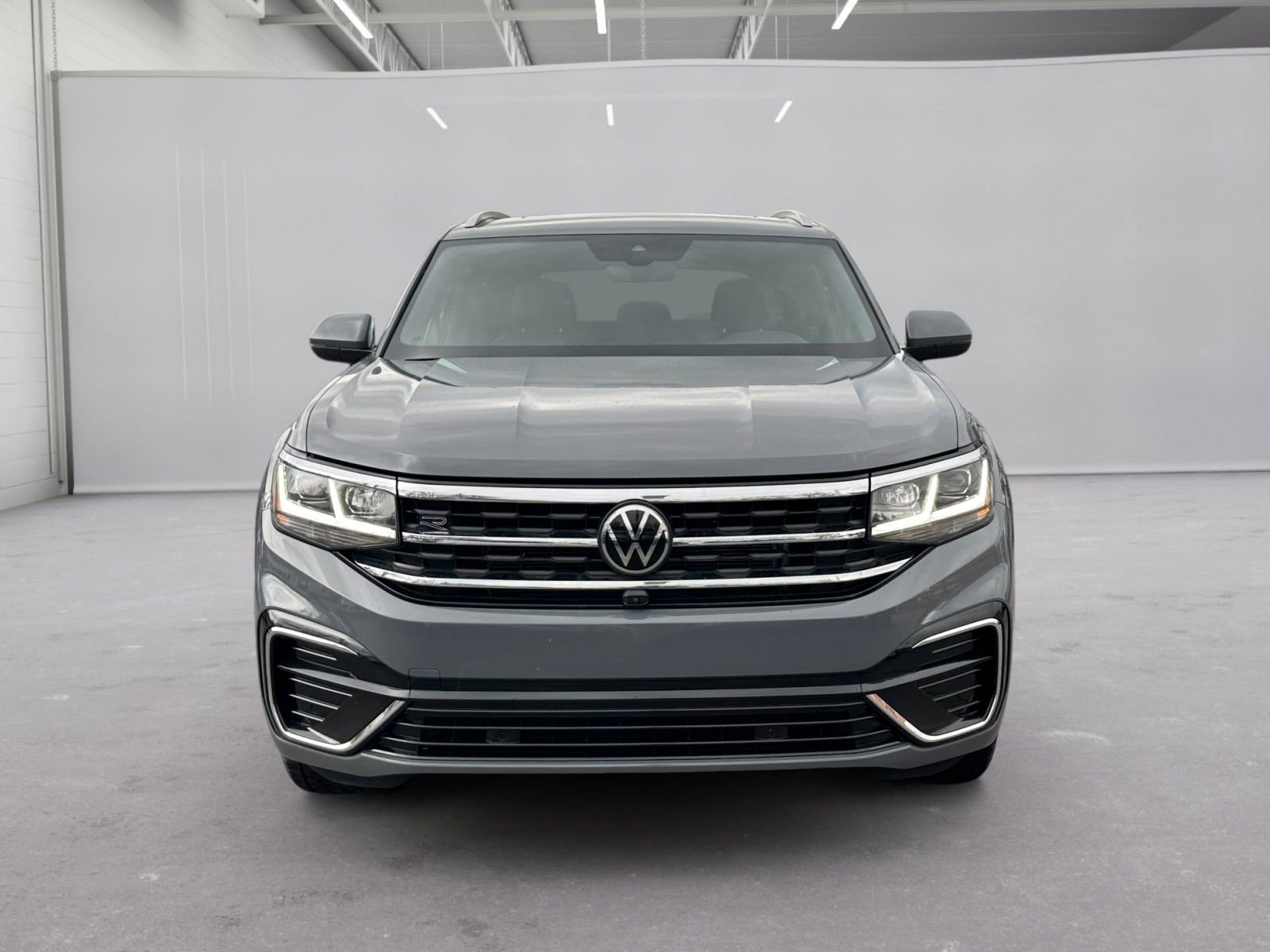 Used 2022 Volkswagen Atlas Cross Sport SEL Premium R-Line AWD/4WD image 8