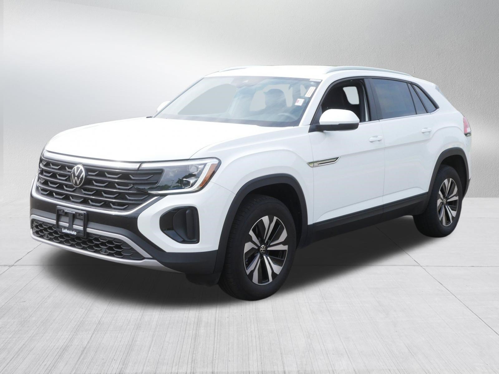 Used 2024 Volkswagen Atlas Cross Sport SE AWD/4WD image 3
