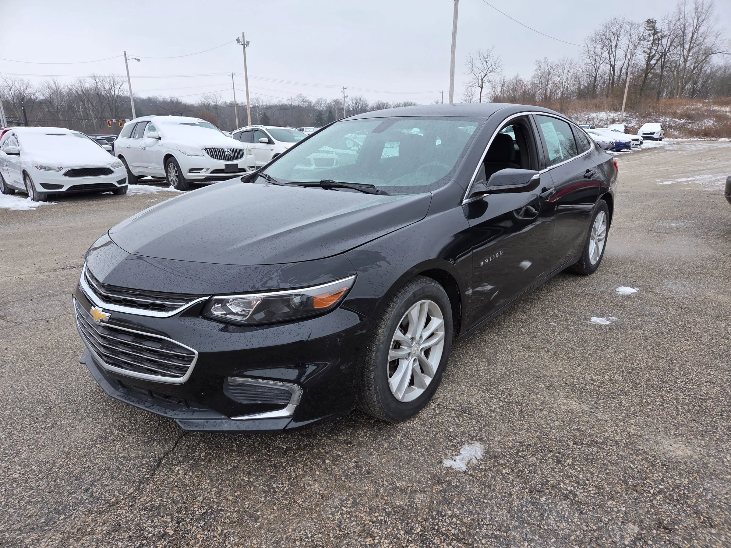 Used 2016 Chevrolet Malibu LT image 2