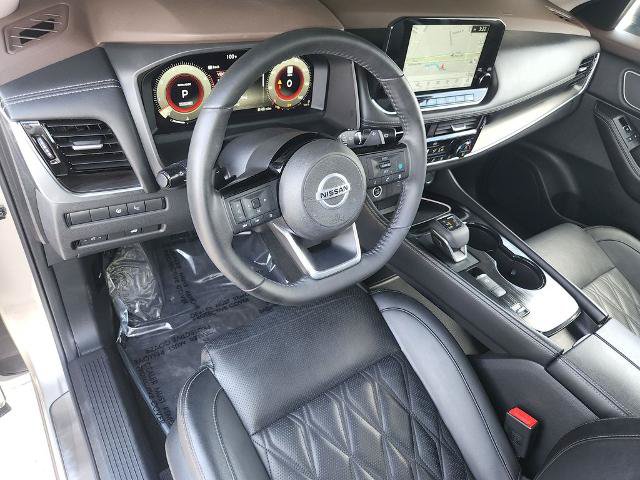 Certified 2021 Nissan Rogue Platinum FWD image 12