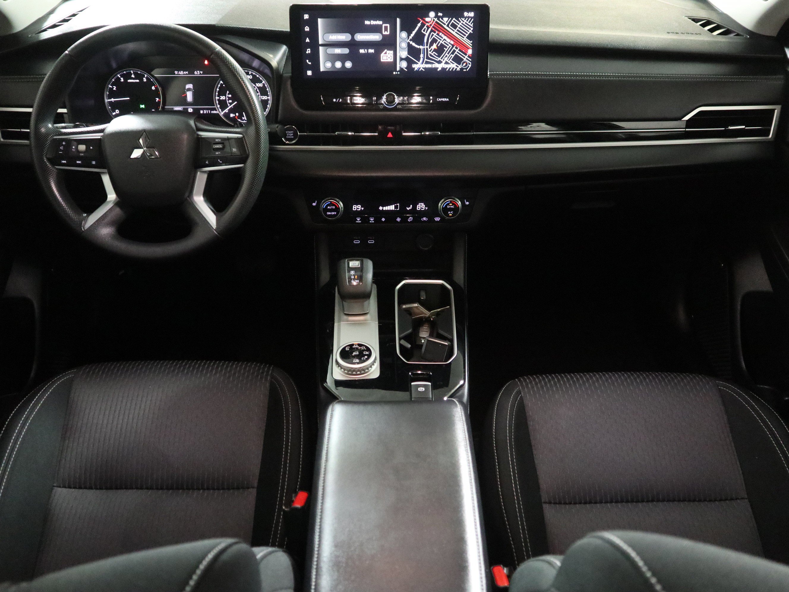 Used 2025 Mitsubishi Outlander ES image 15