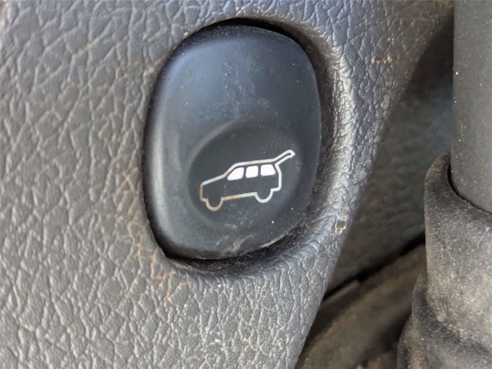 Used 2019 Ford Flex Limited w/ Equipment Group 301A FWD image 16
