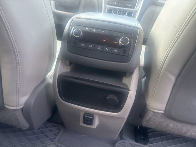 Used 2015 GMC Acadia SLT image 14