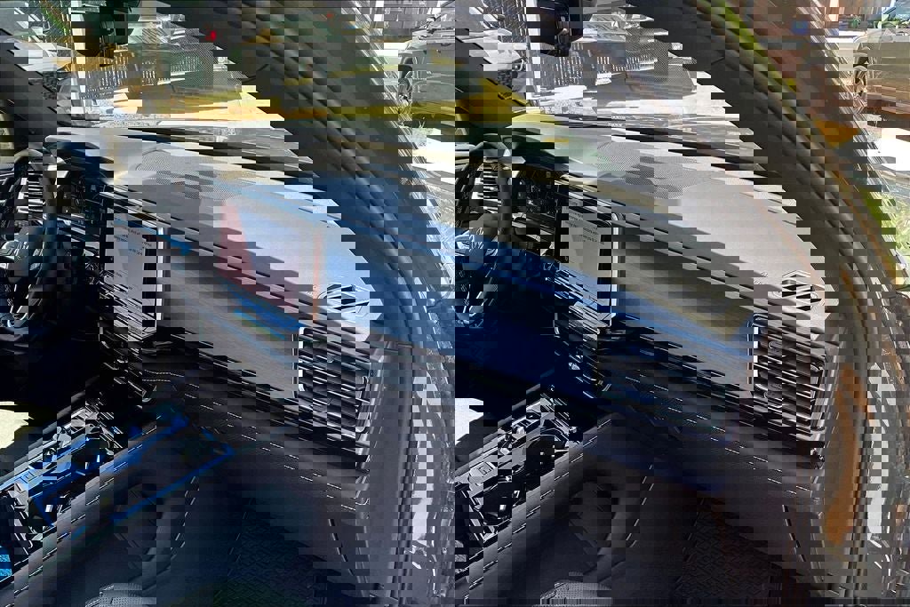 New 2026 Volkswagen Atlas Cross Sport SE image 16