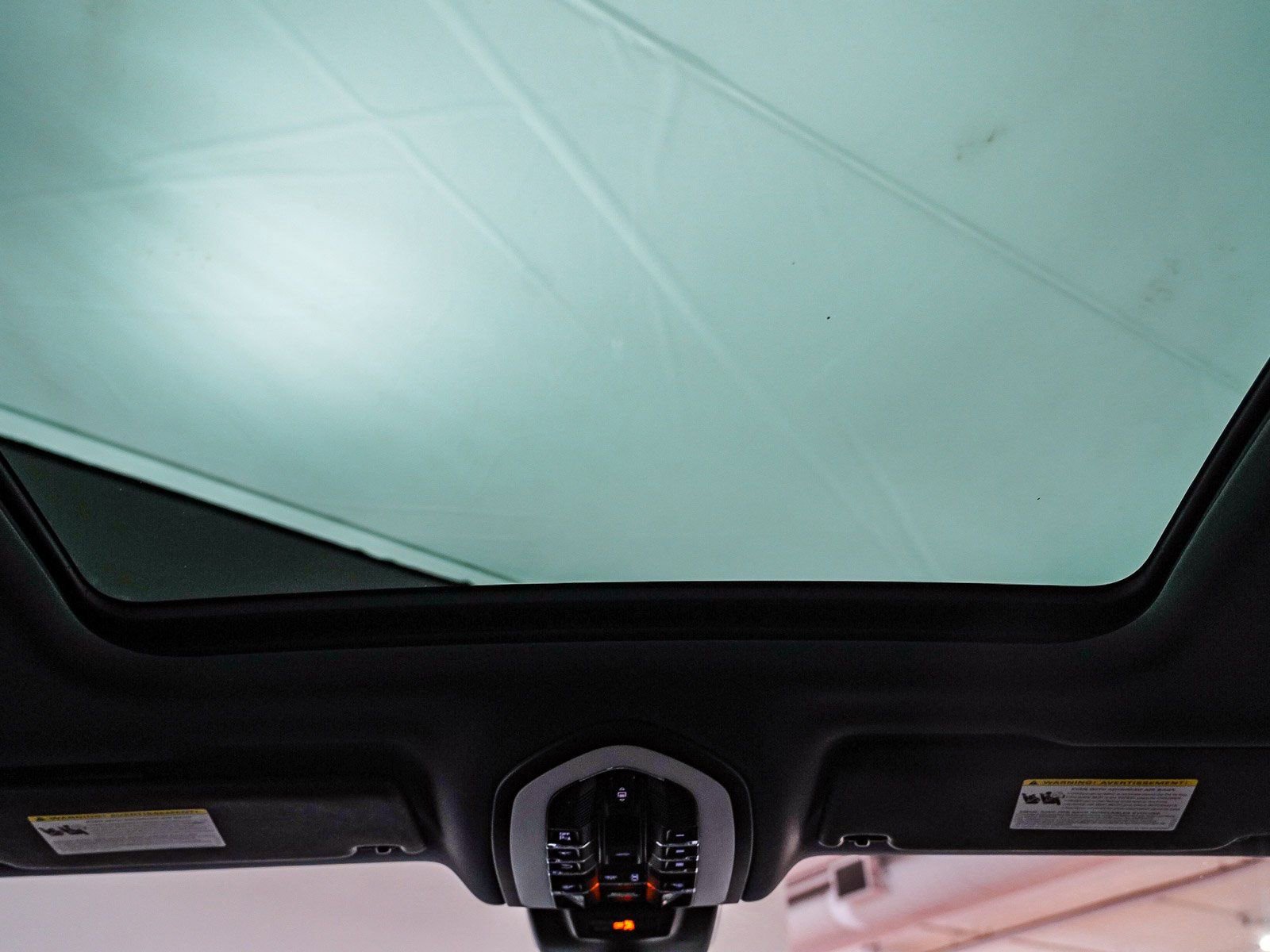 Certified 2022 Porsche Macan S image 21