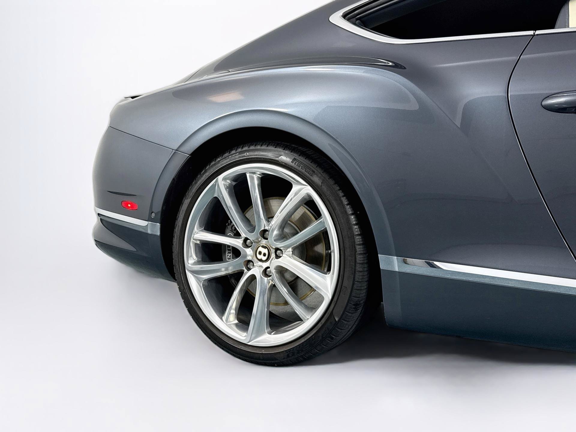 Used 2020 Bentley Continental GT V8 AWD/4WD image 53