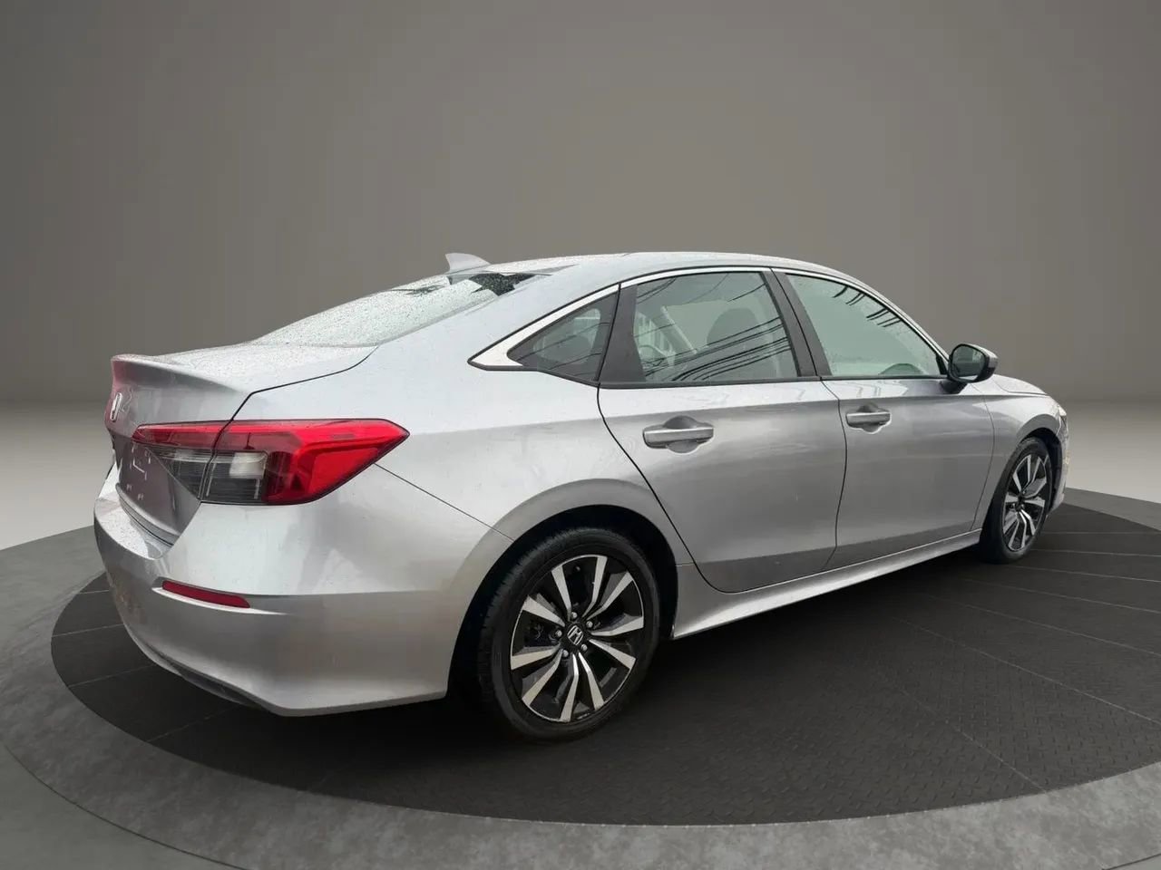 Used 2022 Honda Civic EX image 5