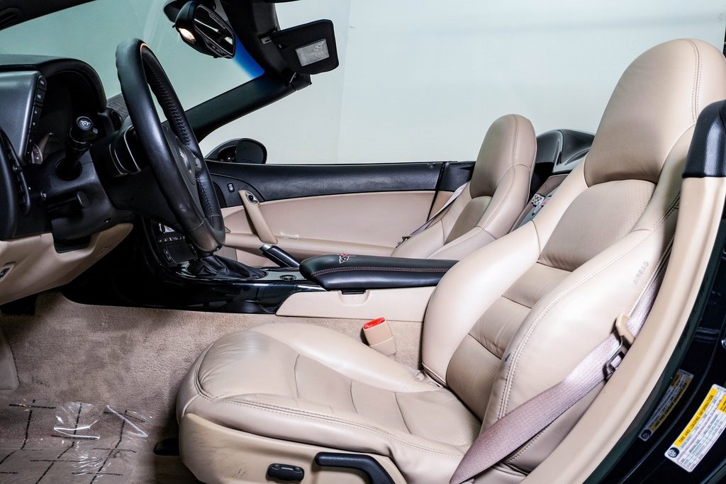 Used 2007 Chevrolet Corvette Convertible w/ Preferred Equipment Group image 20