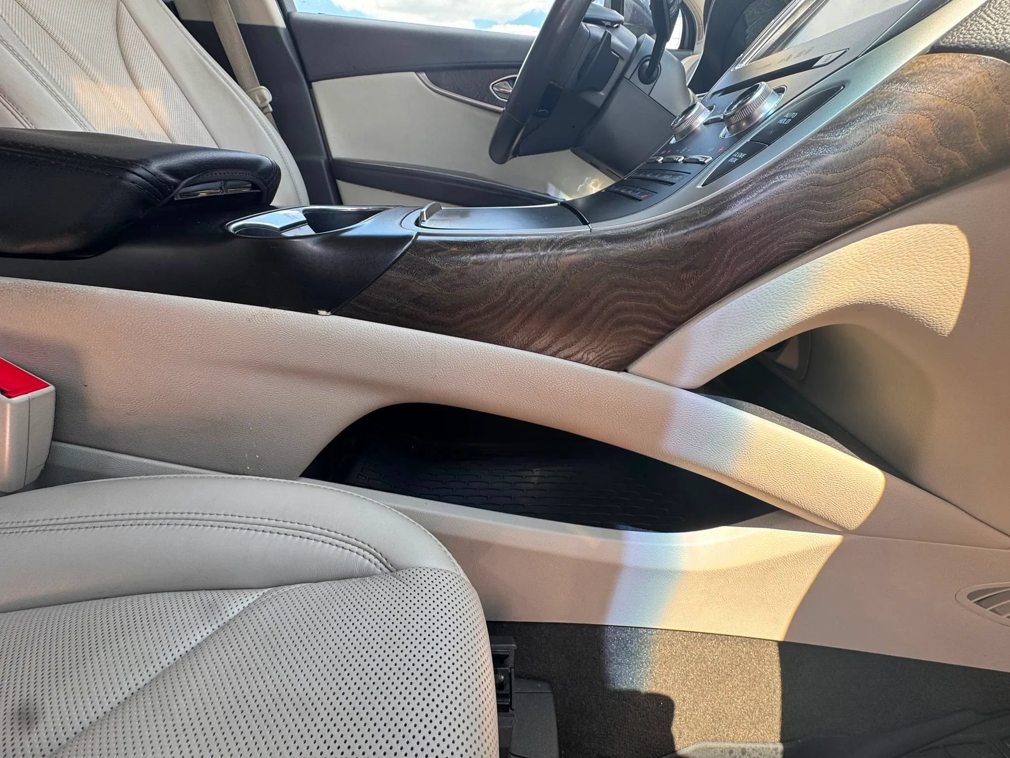 Used 2019 Lincoln Nautilus Reserve AWD/4WD image 21