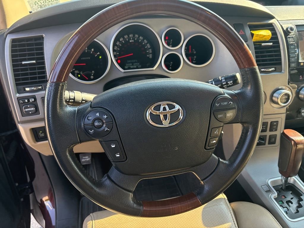 Used 2012 Toyota Sequoia Platinum AWD/4WD image 16
