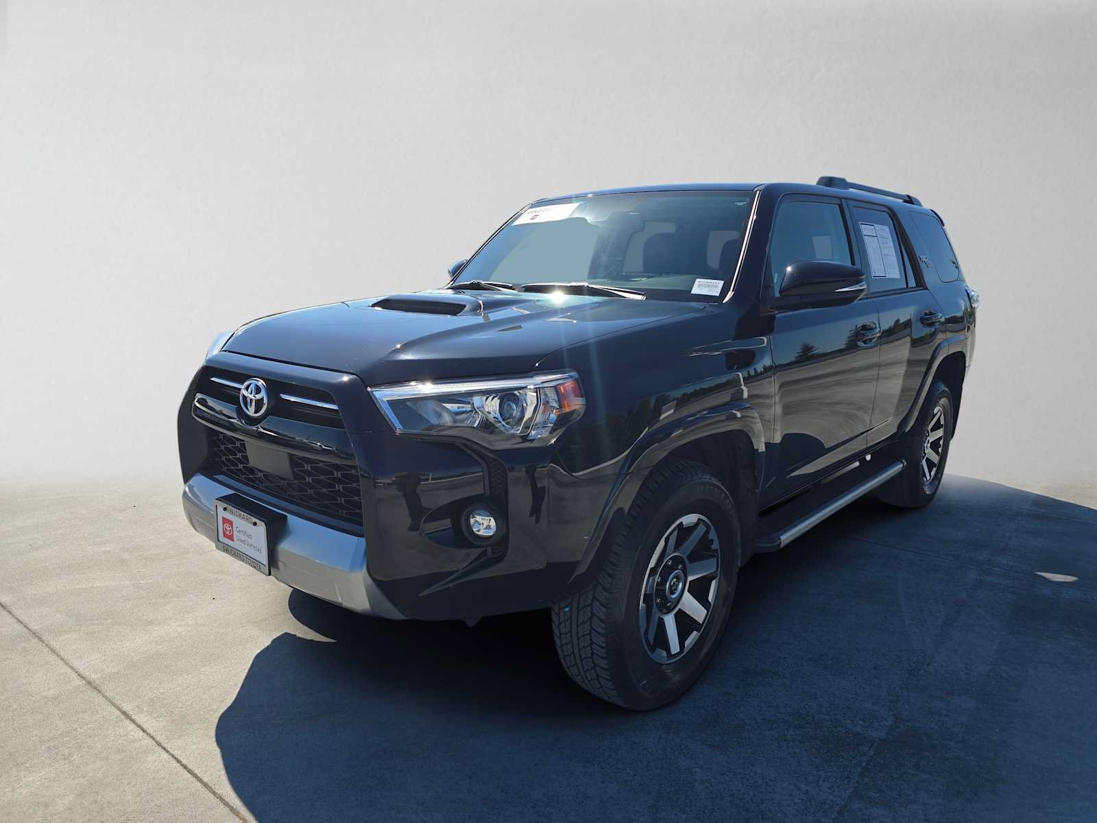 Certified 2023 Toyota 4Runner TRD Off-Road Premium w/ Moonroof Package AWD/4WD image 3