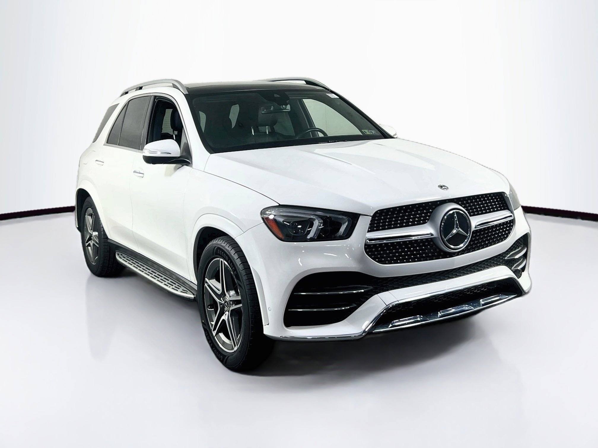Used 2022 Mercedes-Benz GLE 350 4MATIC image 3