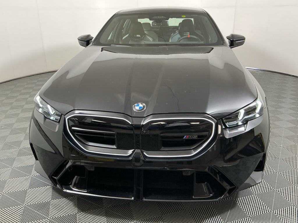 New 2026 BMW M5 w/ Executive Package image 2