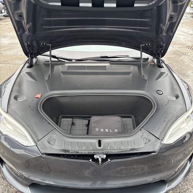 Used 2021 Tesla Model S Plaid image 15