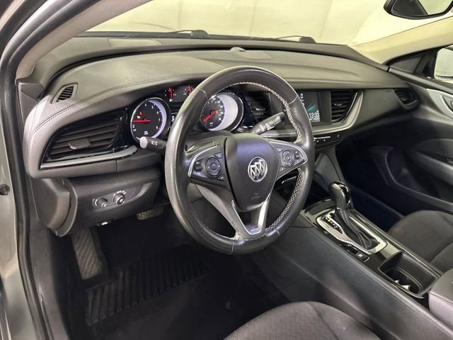 Used 2018 Buick Regal Preferred image 13