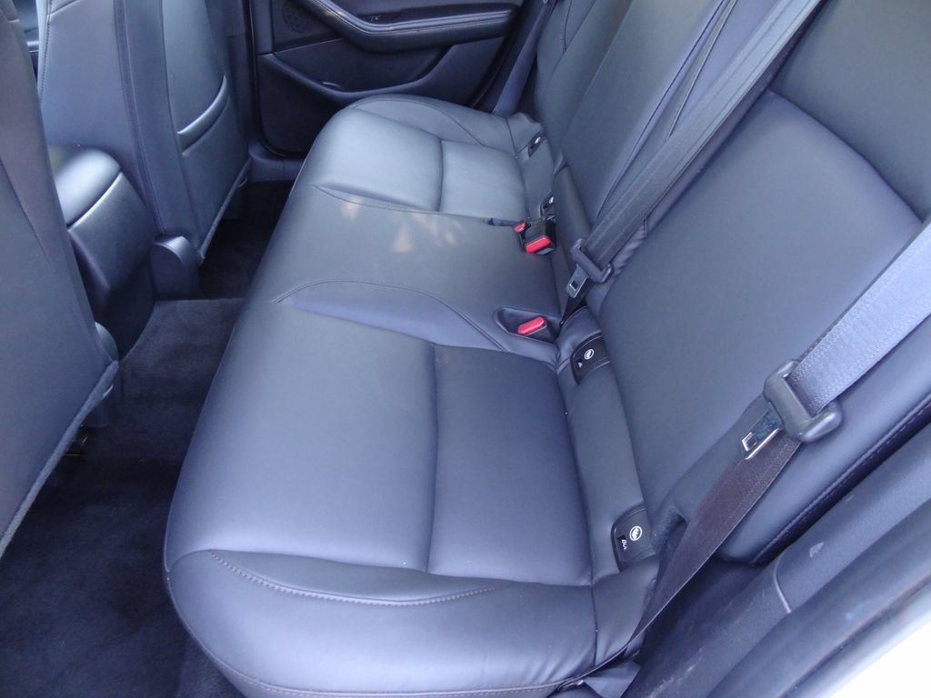 Used 2025 MAZDA MAZDA3 s FWD image 11