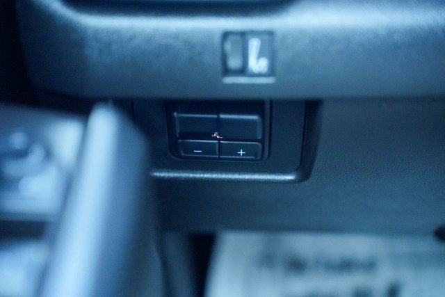 Used 2024 GMC Canyon Elevation image 27