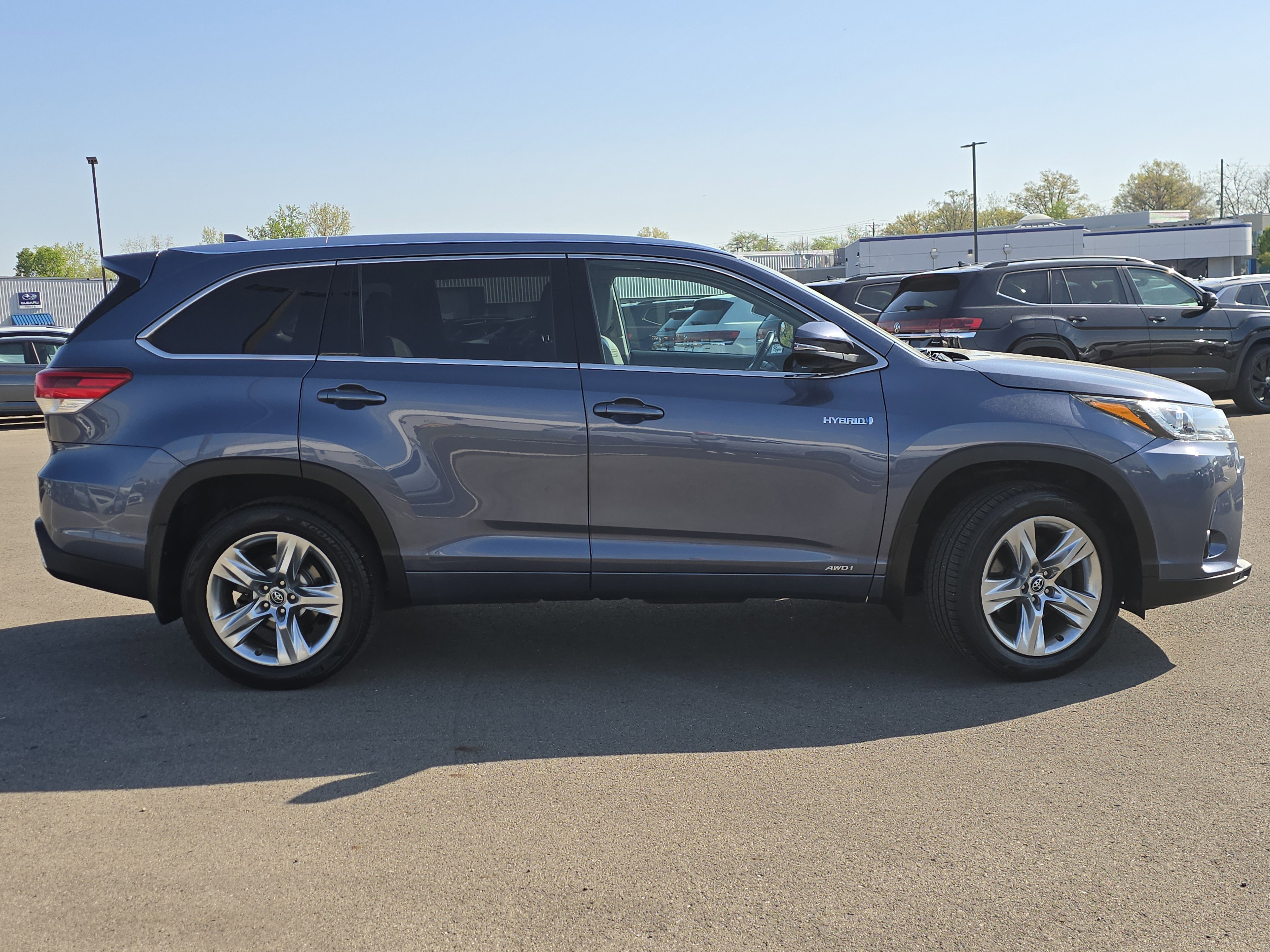 Used 2019 Toyota Highlander Limited AWD/4WD image 8
