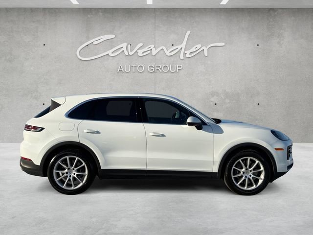Used 2024 Porsche Cayenne AWD/4WD image 17