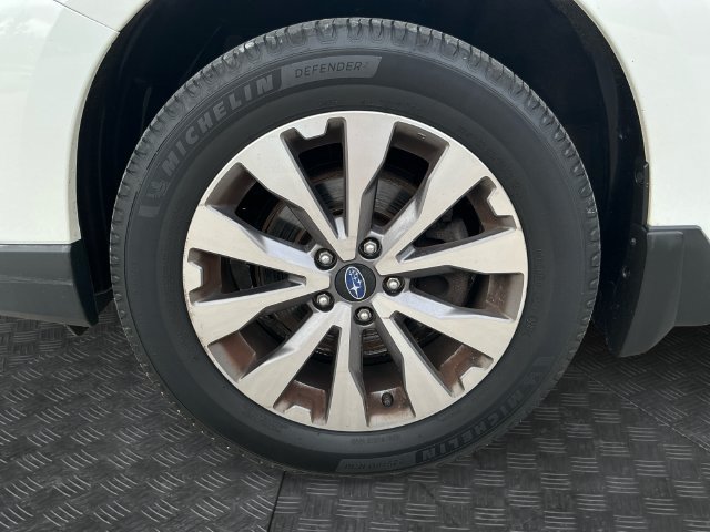 Used 2019 Subaru Outback 2.5i Touring AWD/4WD image 14