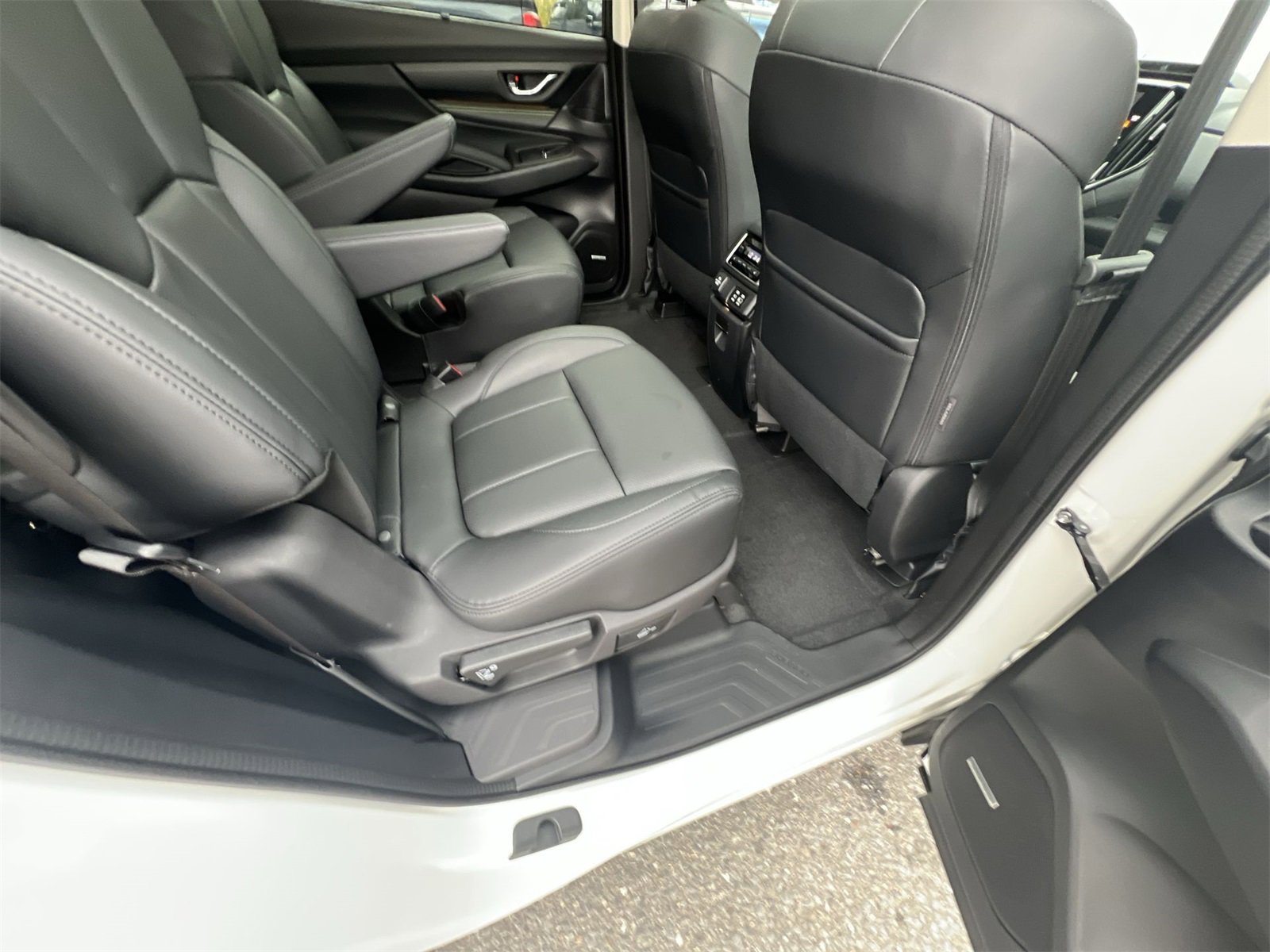 New 2025 Subaru Ascent Bronze Edition image 12