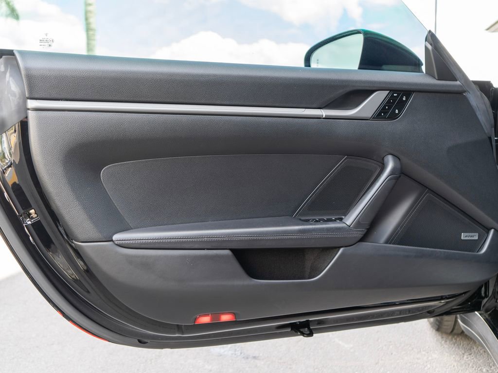 Used 2021 Porsche 911 Carrera image 27