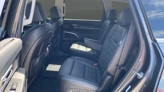 Certified 2024 Kia Telluride SX Prestige w/ Towing Package AWD/4WD image 24