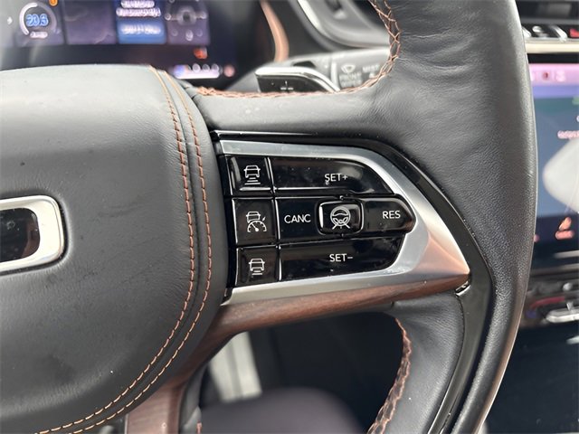 Used 2022 Jeep Grand Cherokee Summit w/ Adv Protech Group IV image 11