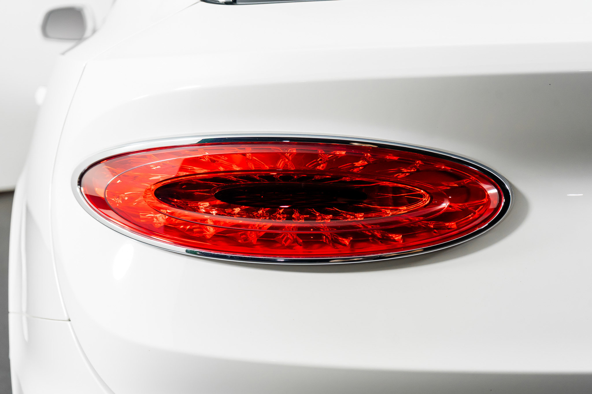 Used 2023 Bentley Bentayga Extended Wheelbase image 12