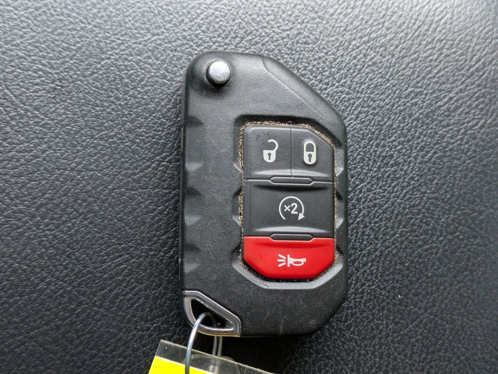 Used 2023 Jeep Wrangler Unlimited w/ Cold Weather Group AWD/4WD image 29