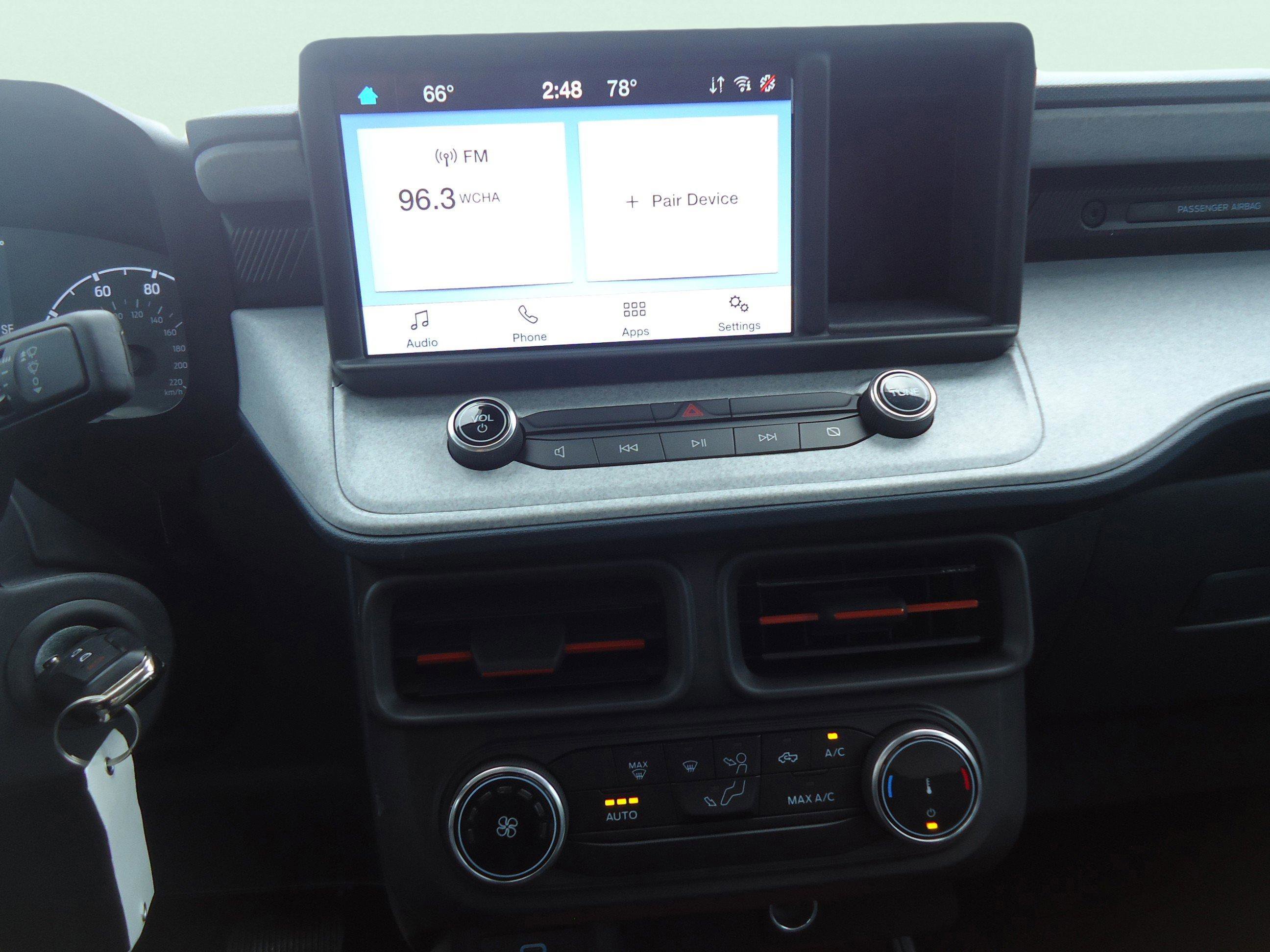 Used 2024 Ford Maverick XLT image 17