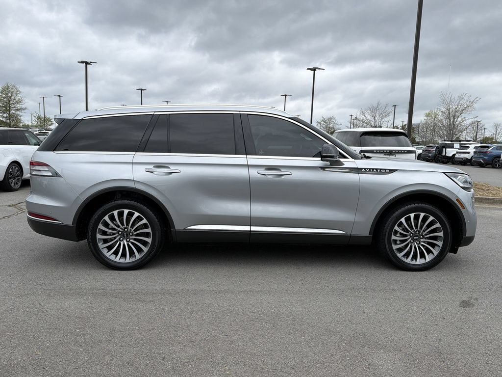 Used 2022 Lincoln Aviator Reserve w/ Elements Package Plus AWD/4WD image 6