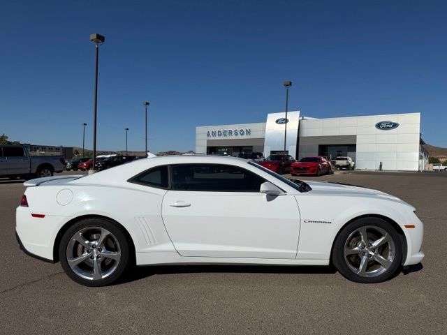 Used 2014 Chevrolet Camaro SS w/ RS Package RWD image 4