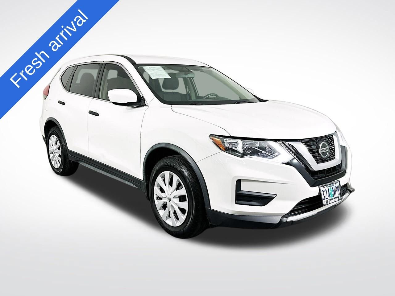 Used 2018 Nissan Rogue S image 1