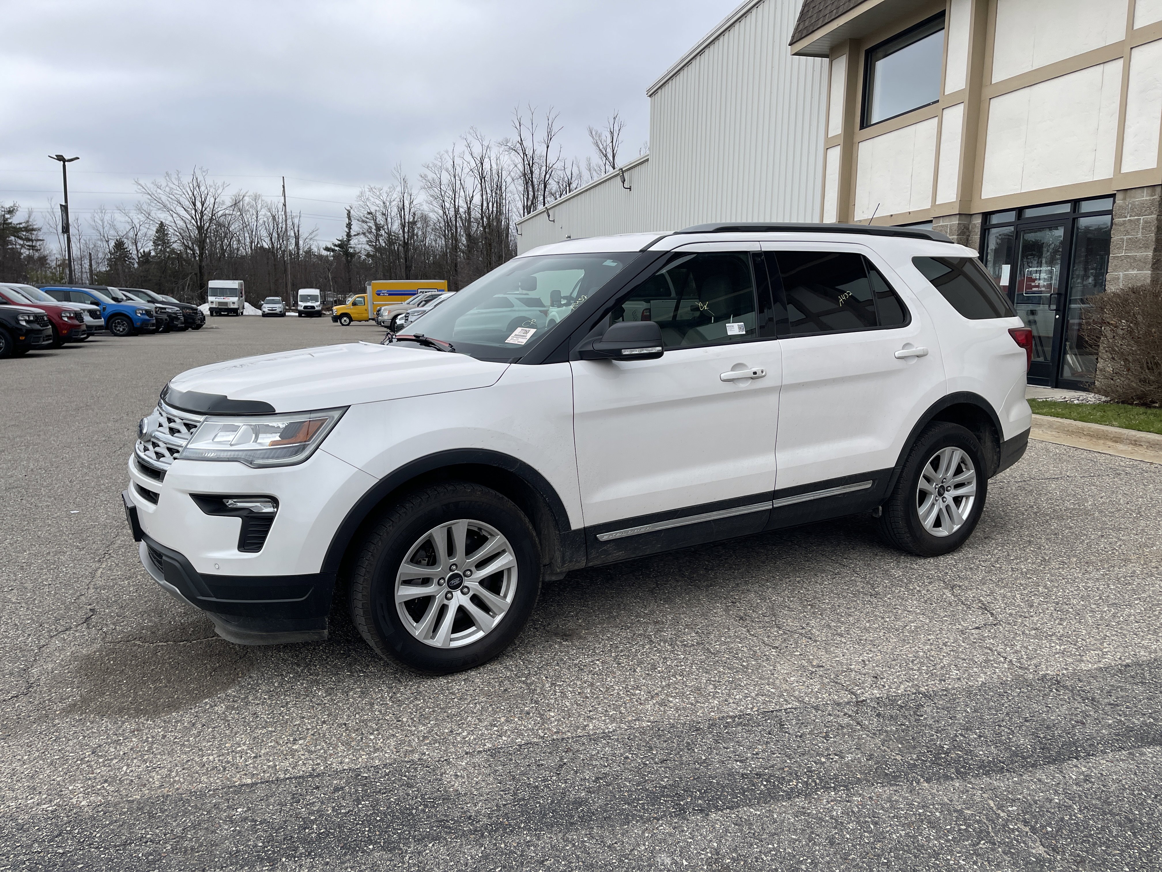Used 2019 Ford Explorer XLT image 8